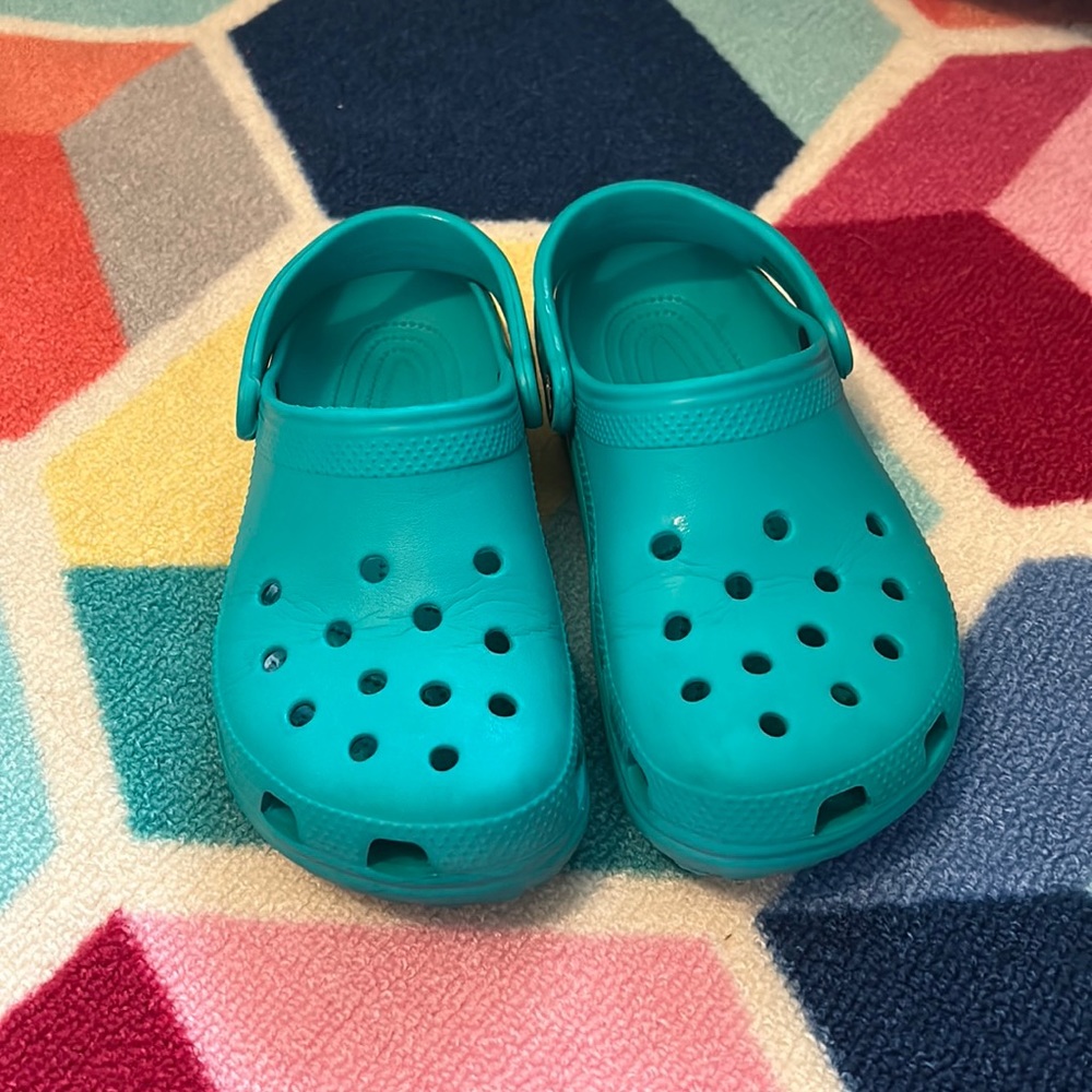 Tropical Teal Crocs M6/W8
